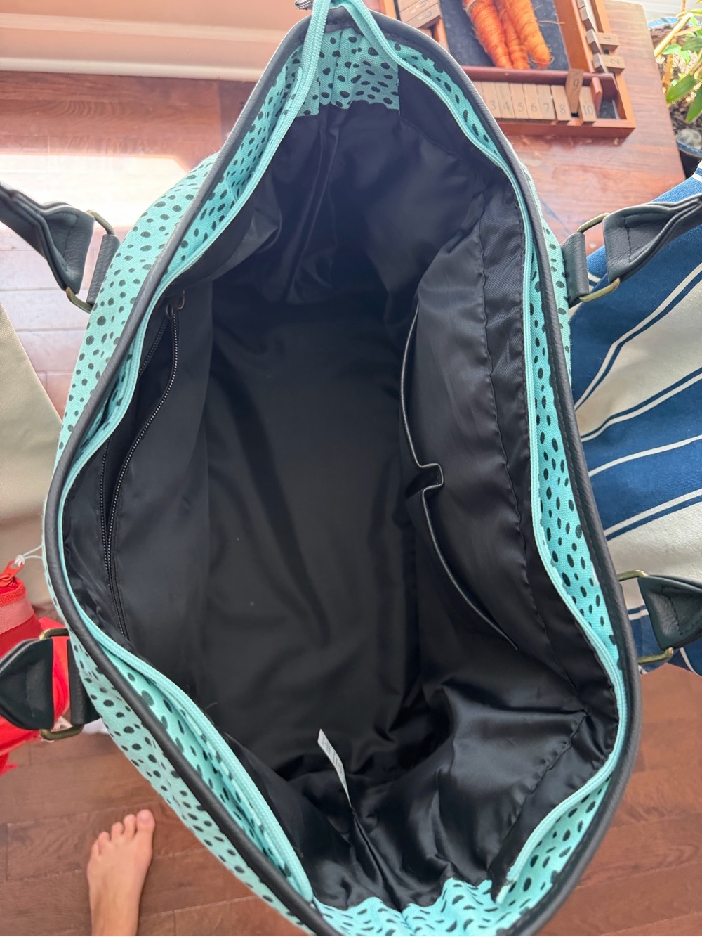 NWOT Serra Mint Blue Overnight Spot Tote with Black Accents - Picture 7 of 11